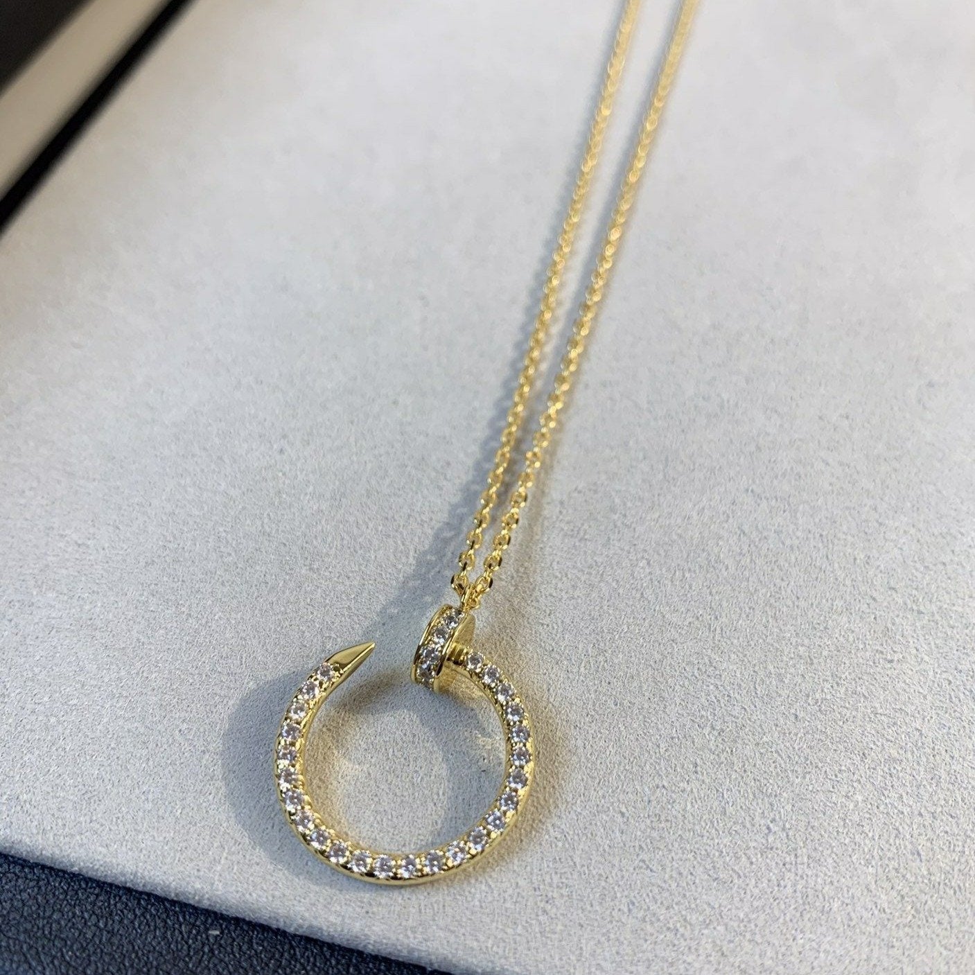CARTIER JUSTE NECKLACE GOLD DIAMONDS