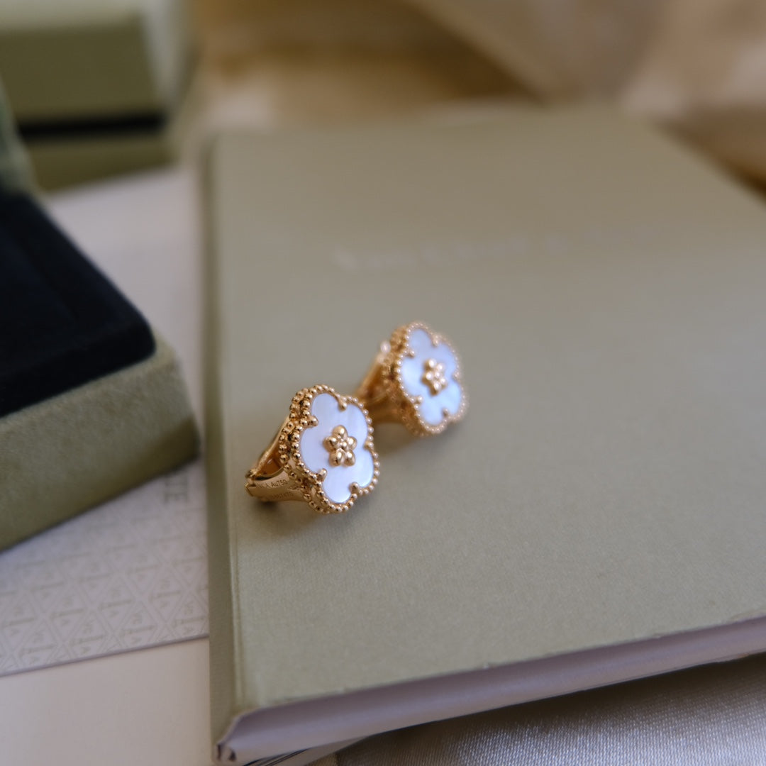 VCA LUCKY PINK GOLD WHITE MOP EARRINGS
