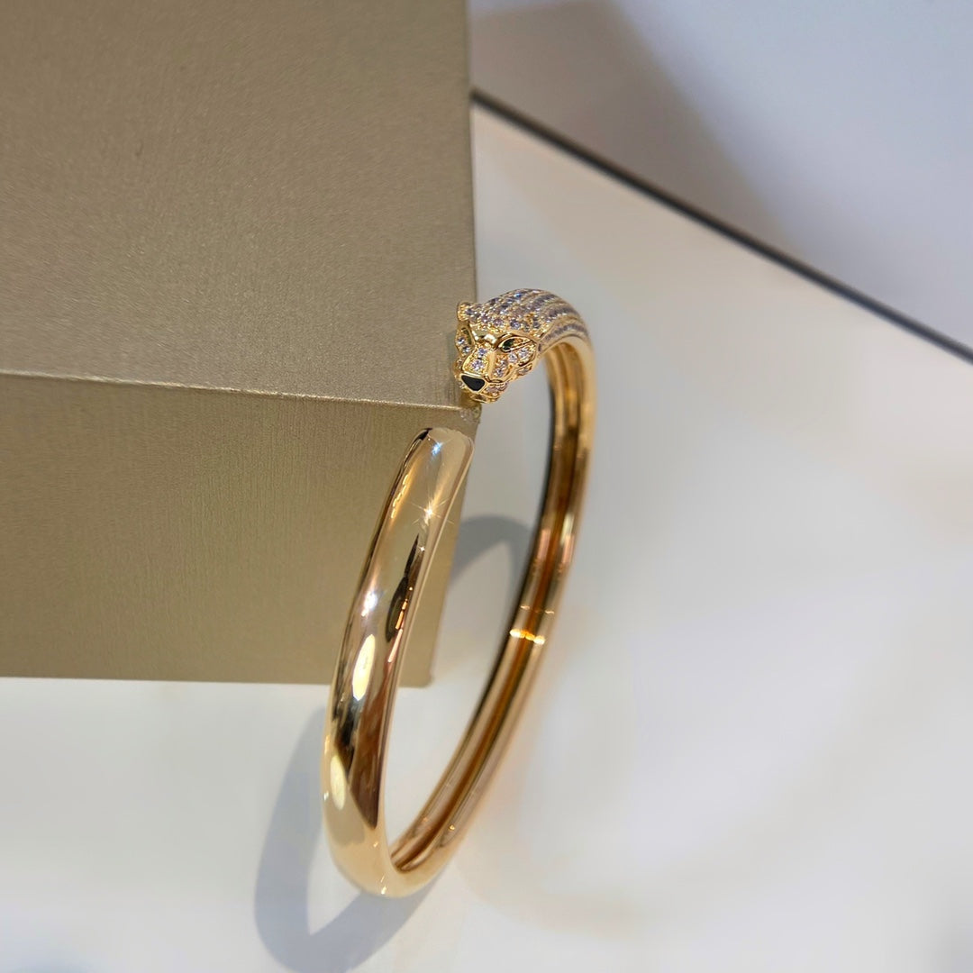 CARTIER PANTHERE GOLD DIAMOND OPEN BRACELET