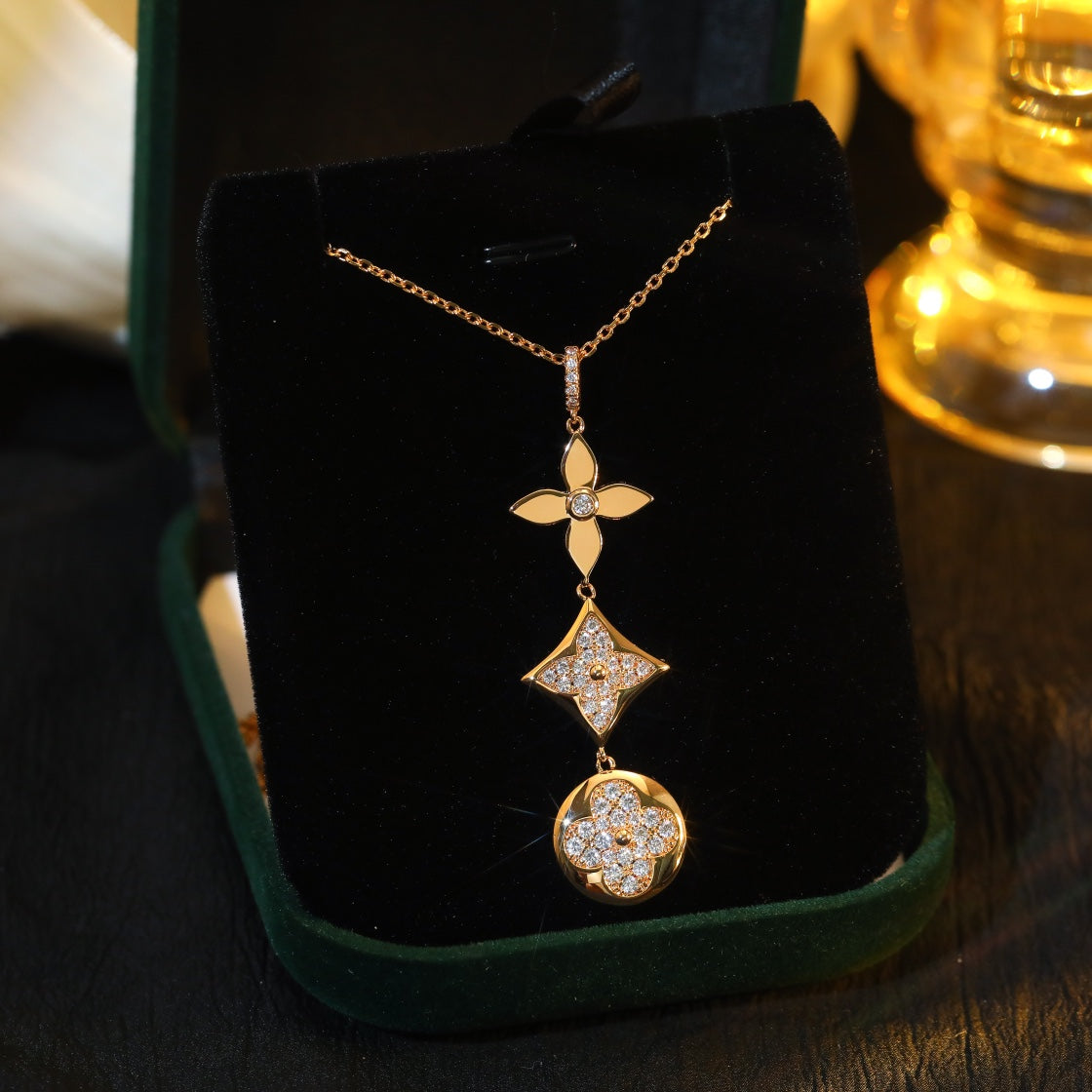 LOUIS VUITTON STAR AND SUN DIAMOND PINK GOLD NECKLACE