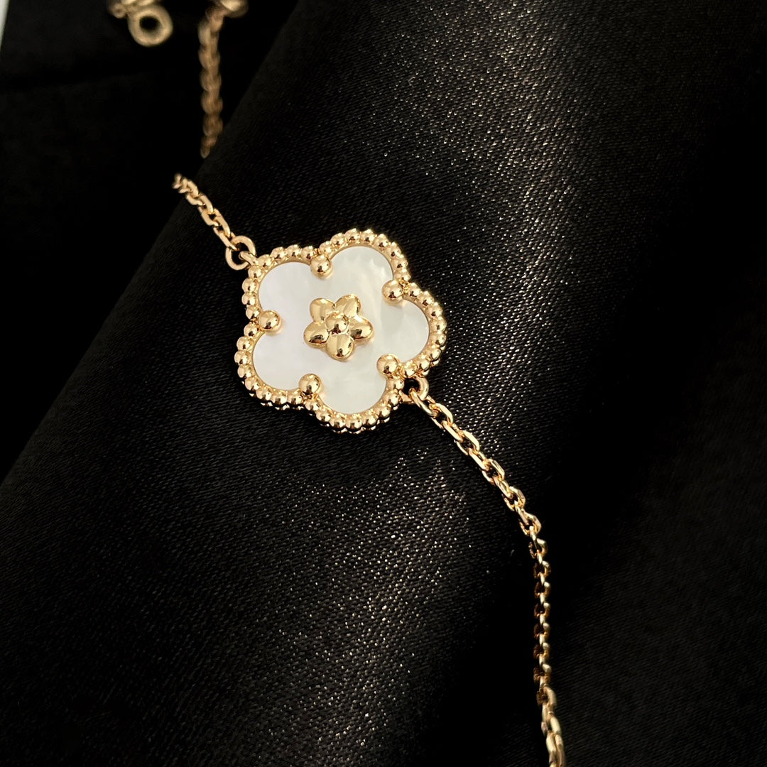 VCA LUCKY SPRING ROSE GOLD MOP BRACELET