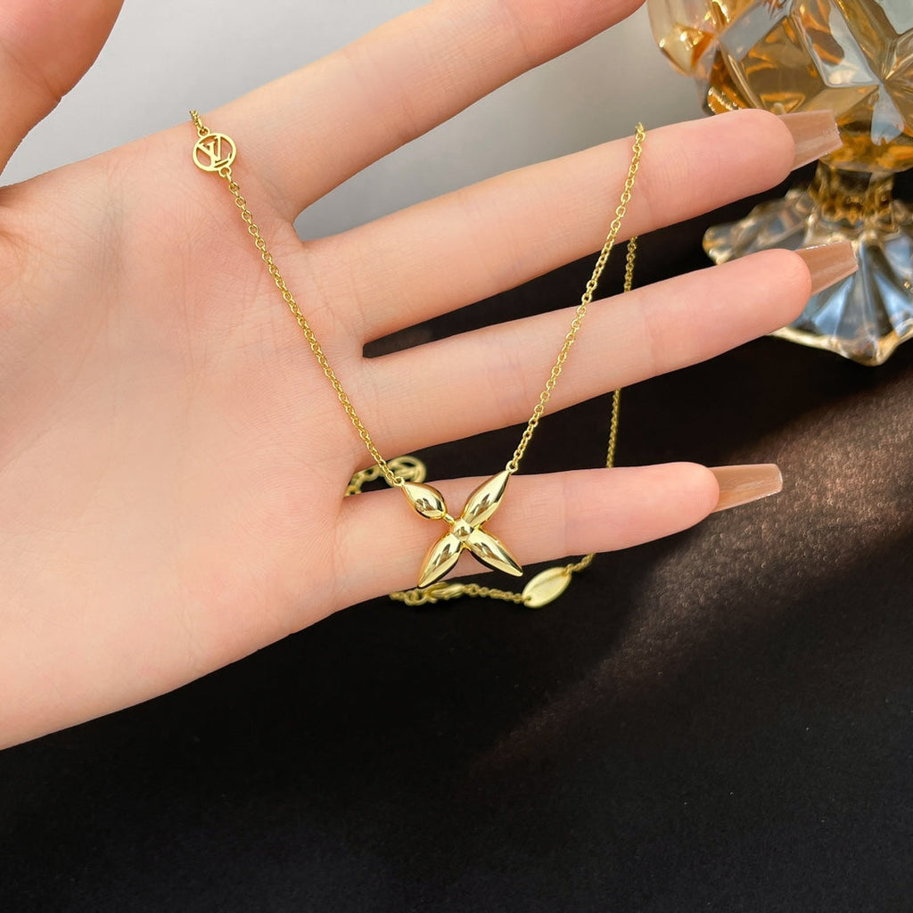LOUIS VUITTON LOUISETTE GOLD NECKLACE