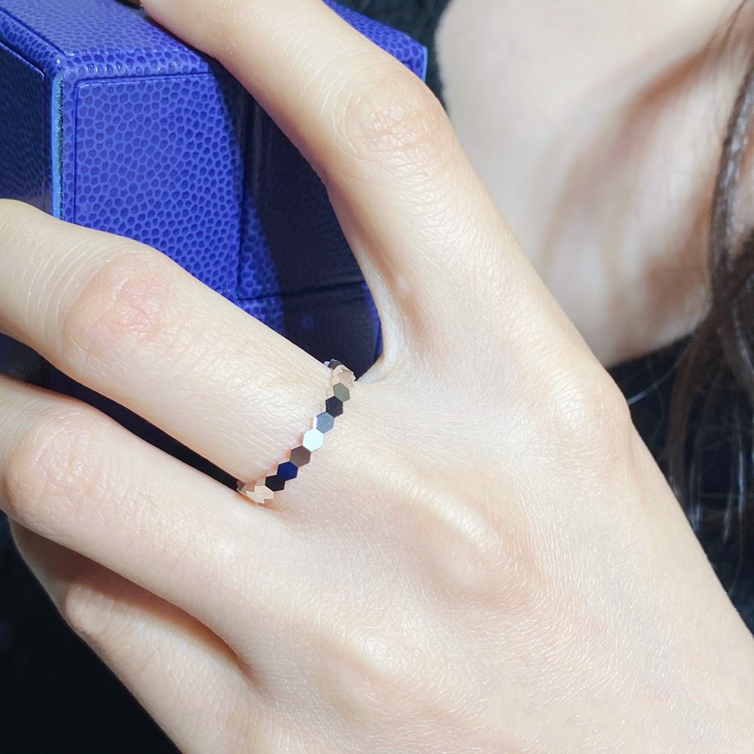 CHAUMET BEE LOVE SMALL RING