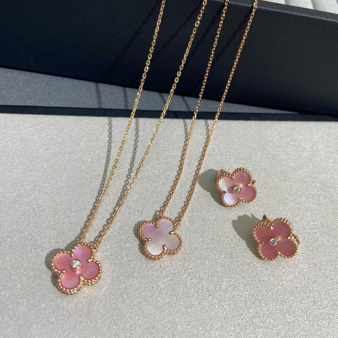 VCA CLOVER MEDIUM 1 DIAMOND PINK EARRINGS