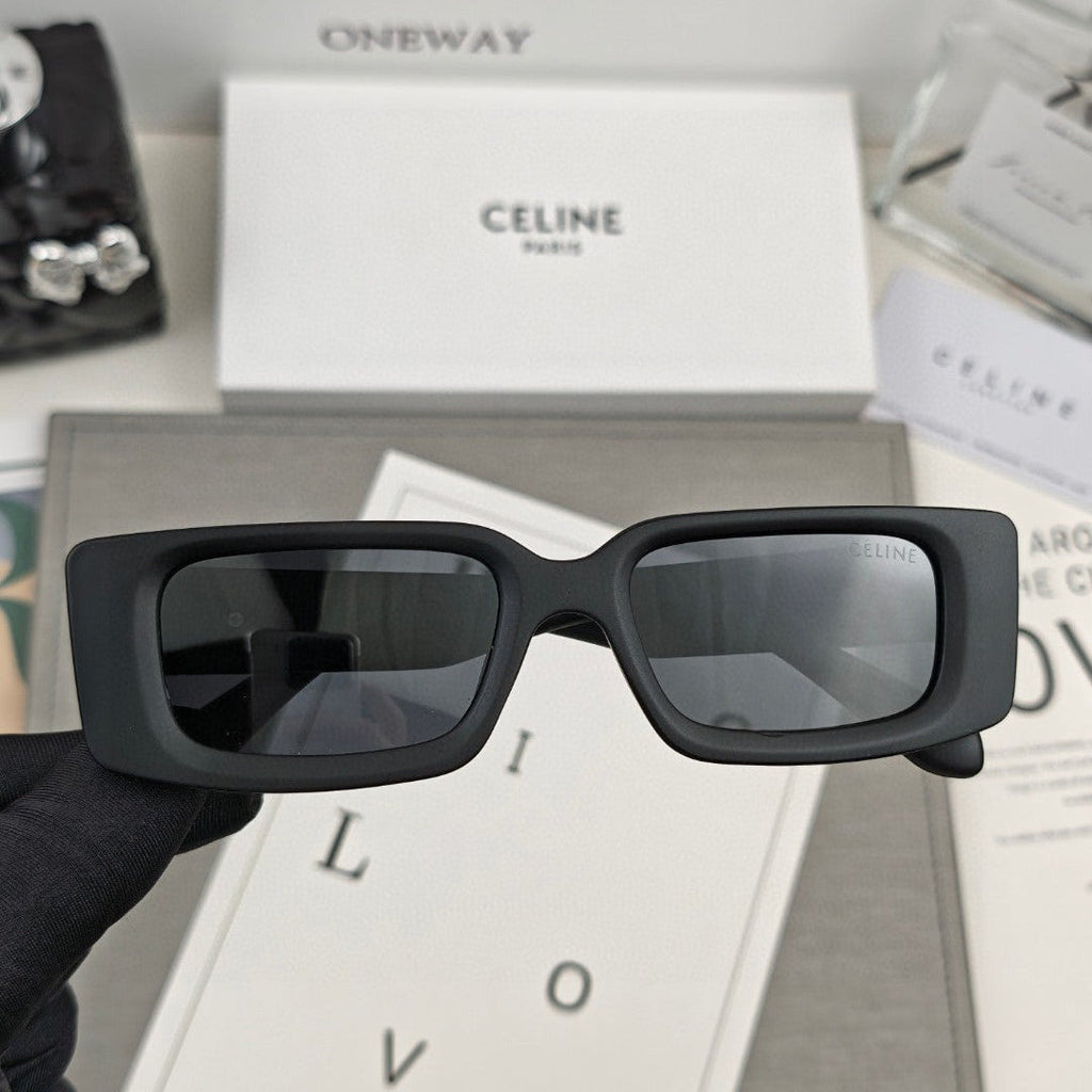 CELINE TRIOMPHE BOLD SQUARE SUNGLASSES 55148 IN ACETATE
